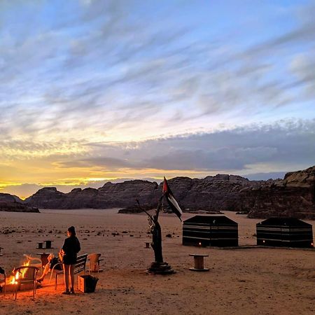 Wadi Rum Galaxy Camp Ngoại thất bức ảnh