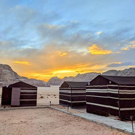 Wadi Rum Galaxy Camp Ngoại thất bức ảnh