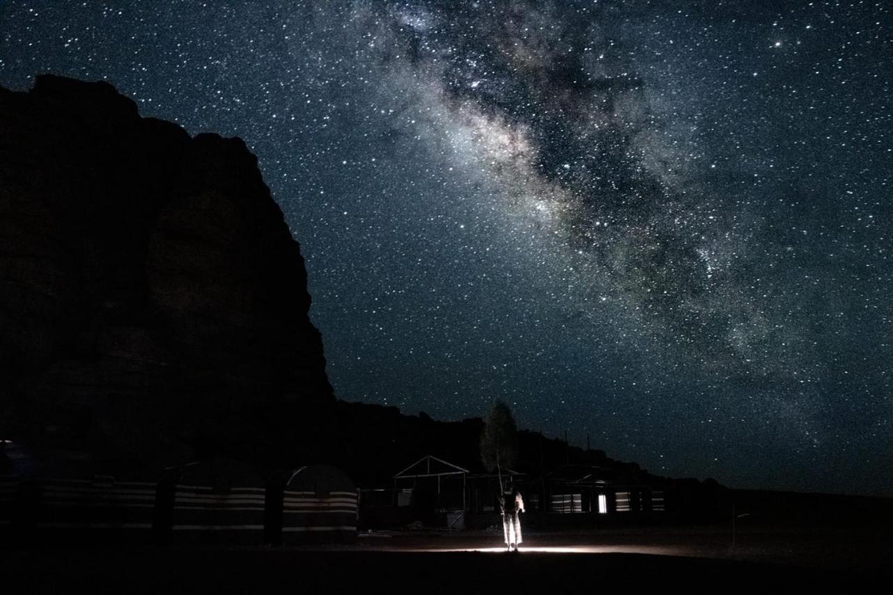 Wadi Rum Galaxy Camp Ngoại thất bức ảnh
