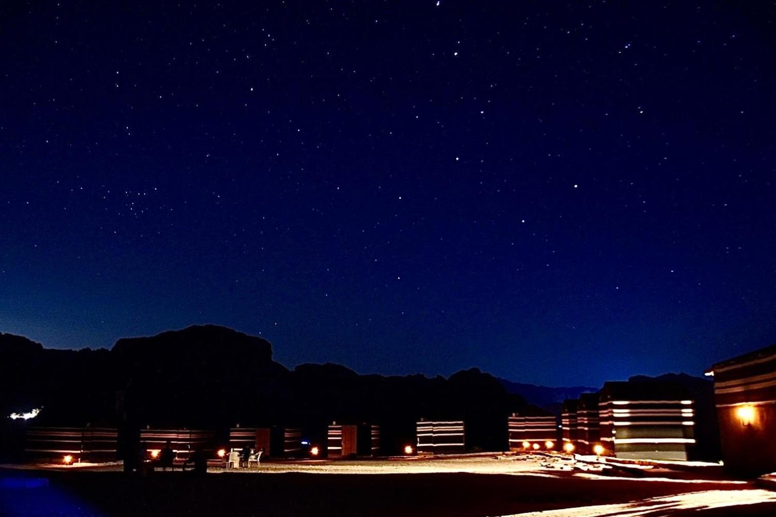 Wadi Rum Galaxy Camp Ngoại thất bức ảnh